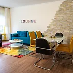 Art City-studios 6 Und 9 Mit 2 Schlafzimmern, Gross, Modern, Citynah, Kostenfreie Parkplaetze, Sued-balkons, Ruhig, Herkulesblick, Voll Ausgestattet *