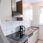Art City-studios 6 Und 9 Mit 2 Schlafzimmern, Gross, Modern, Citynah, Kostenfreie Parkplaetze, Sued-balkons, Ruhig, Herkulesblick, Voll Ausgestattet * Kassel