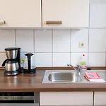 Διαμέρισμα Art City-studios 6 Und 9 Mit 2 Schlafzimmern, Gross, Modern, Citynah, Kostenfreie Parkplaetze, Sued-balkons, Ruhig, Herkulesblick, Voll Ausgestattet *