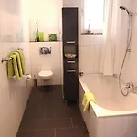 Art City-studios 6 Und 9 Mit 2 Schlafzimmern, Gross, Modern, Citynah, Kostenfreie Parkplaetze, Sued-balkons, Ruhig, Herkulesblick, Voll Ausgestattet Kassel
