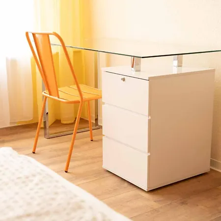 Daire Art City-studios 6 Und 9 Mit 2 Schlafzimmern, Gross, Modern, Citynah, Kostenfreie Parkplaetze, Sued-balkons, Ruhig, Herkulesblick, Voll Ausgestattet Kassel