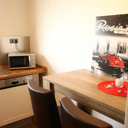 Daire Art City-studios 6 Und 9 Mit 2 Schlafzimmern, Gross, Modern, Citynah, Kostenfreie Parkplaetze, Sued-balkons, Ruhig, Herkulesblick, Voll Ausgestattet Kassel