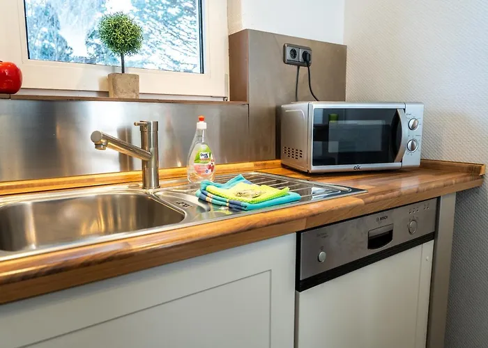 Art City-studios 6 Und 9 Mit 2 Schlafzimmern, Gross, Modern, Citynah, Kostenfreie Parkplaetze, Sued-balkons, Ruhig, Herkulesblick, Voll Ausgestattet דירה קאסל