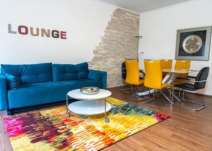 Art City-studios 6 Und 9 Mit 2 Schlafzimmern, Gross, Modern, Citynah, Kostenfreie Parkplaetze, Sued-balkons, Ruhig, Herkulesblick, Voll Ausgestattet דירה *