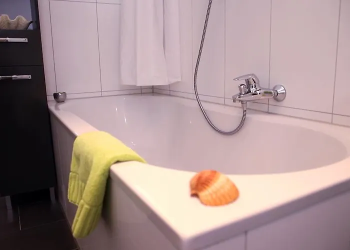 דירה Art City-studios 6 Und 9 Mit 2 Schlafzimmern, Gross, Modern, Citynah, Kostenfreie Parkplaetze, Sued-balkons, Ruhig, Herkulesblick, Voll Ausgestattet קאסל