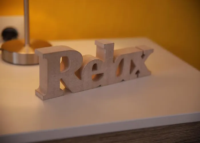 Art City-studios 6 Und 9 Mit 2 Schlafzimmern, Gross, Modern, Citynah, Kostenfreie Parkplaetze, Sued-balkons, Ruhig, Herkulesblick, Voll Ausgestattet קאסל